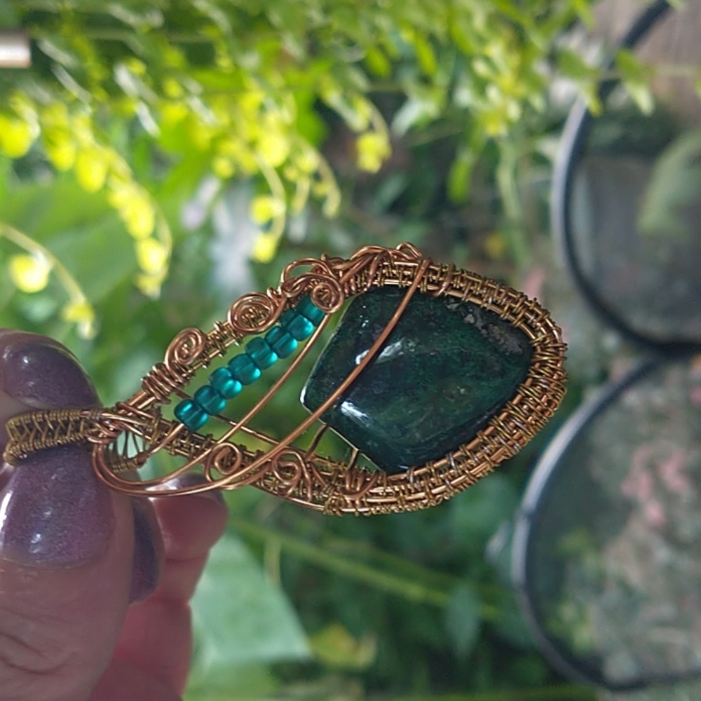 NWT Beautiful Handcrafted Moss Agate Pendant